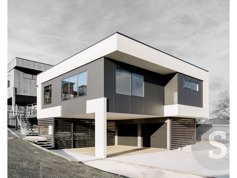 7-9 Malachi Court, Newnham TAS 7248