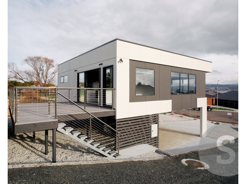 7-9 Malachi Court, Newnham TAS 7248