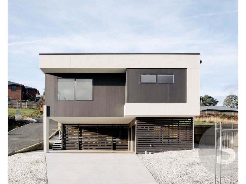 7-9 Malachi Court, Newnham TAS 7248