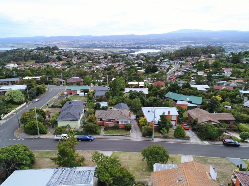 25 New World Avenue, Trevallyn TAS 7250