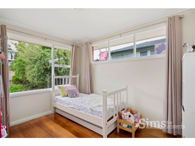 25 New World Avenue, Trevallyn TAS 7250