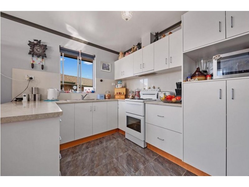 6 Davies Place, Deloraine TAS 7304