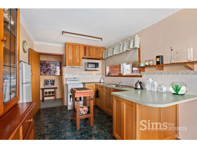 10 Bluegum Road, Youngtown TAS 7249