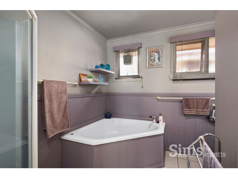 10 Bluegum Road, Youngtown TAS 7249