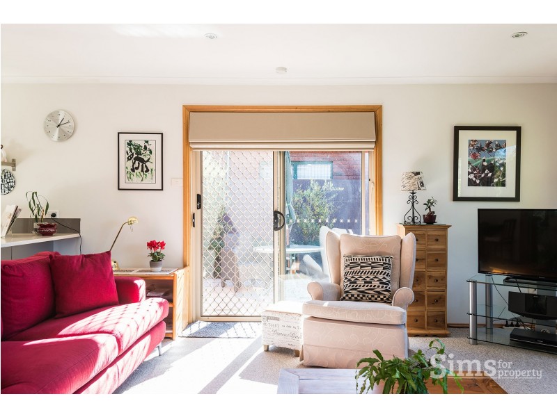 28 College Street, Newstead TAS 7250