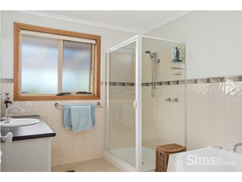 28 College Street, Newstead TAS 7250