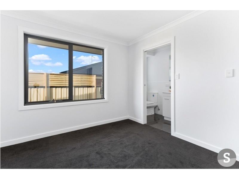 Unit 2/101a Chris Street, Prospect Vale TAS 7250