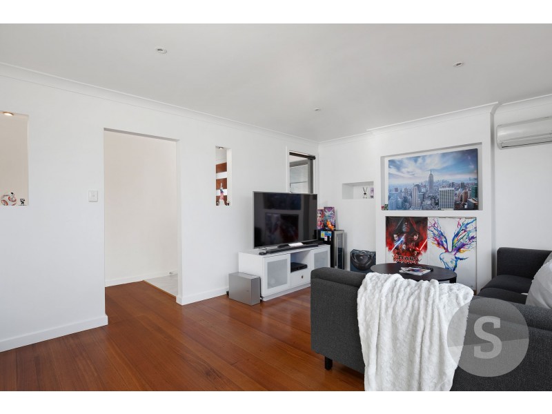 17 Helenwood Grove, Newnham TAS 7248