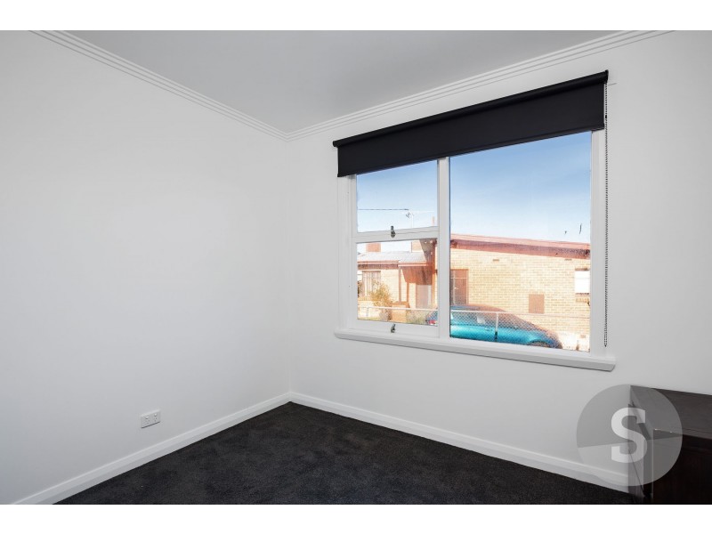 17 Helenwood Grove, Newnham TAS 7248