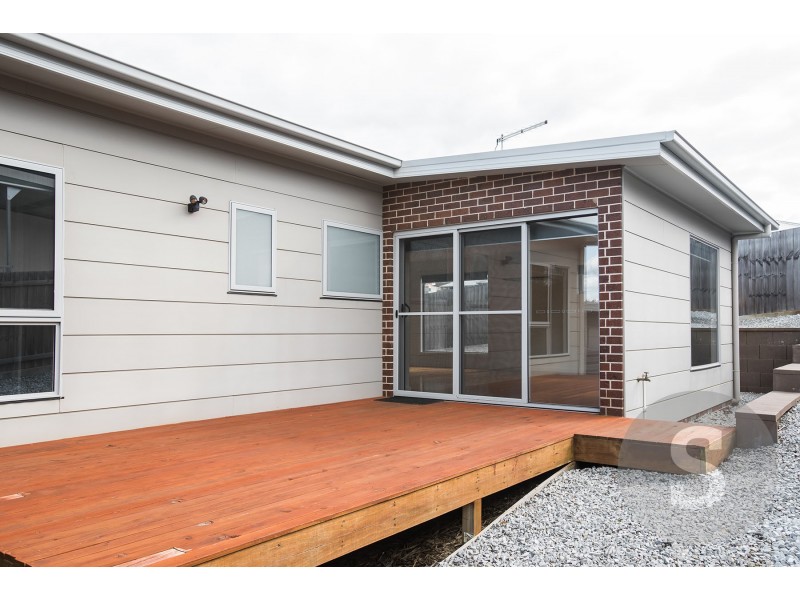 2/1 Stacks Court, Prospect Vale TAS 7250