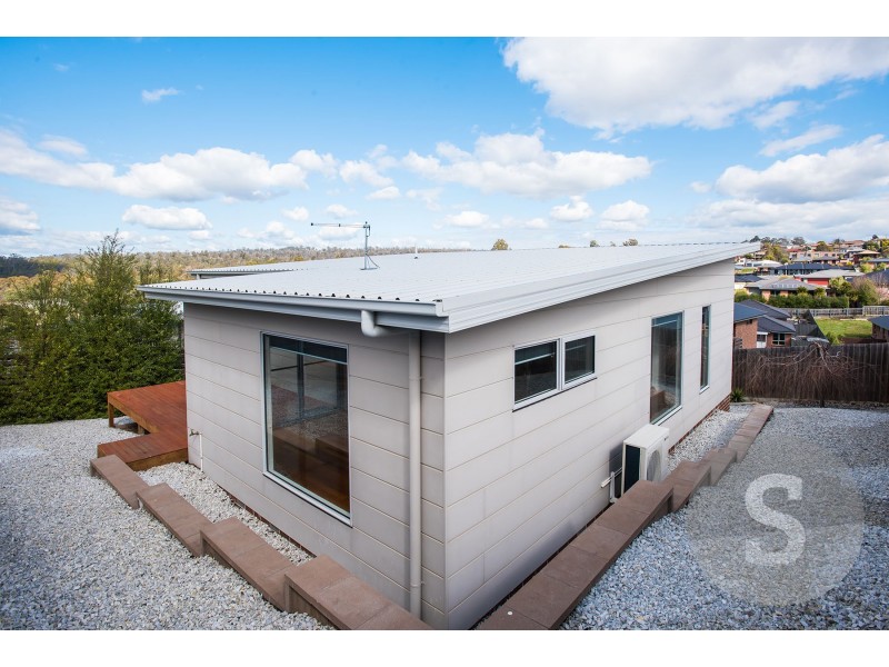 2/1 Stacks Court, Prospect Vale TAS 7250