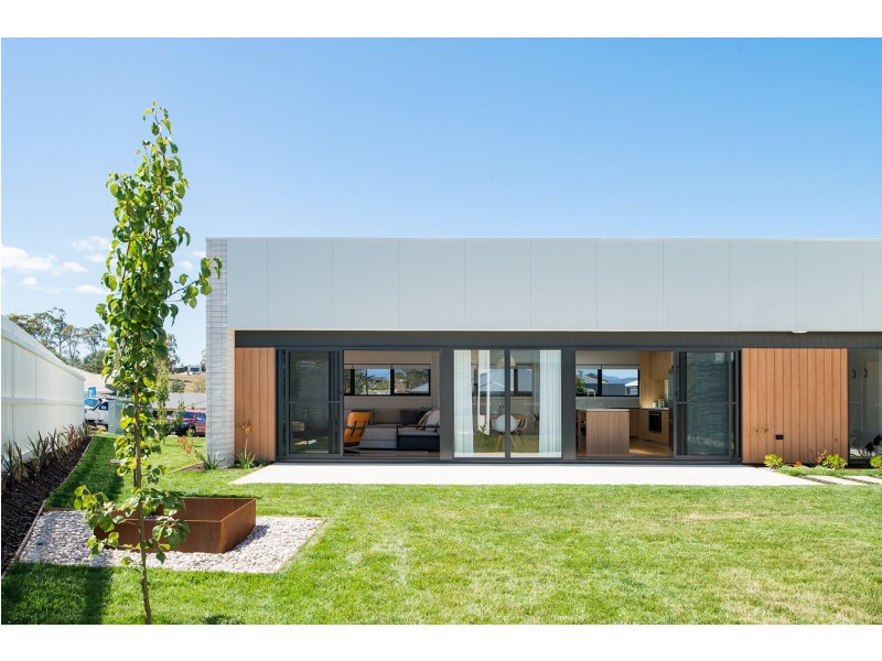 41 Lakeside Drive, Kings Meadows TAS 7249