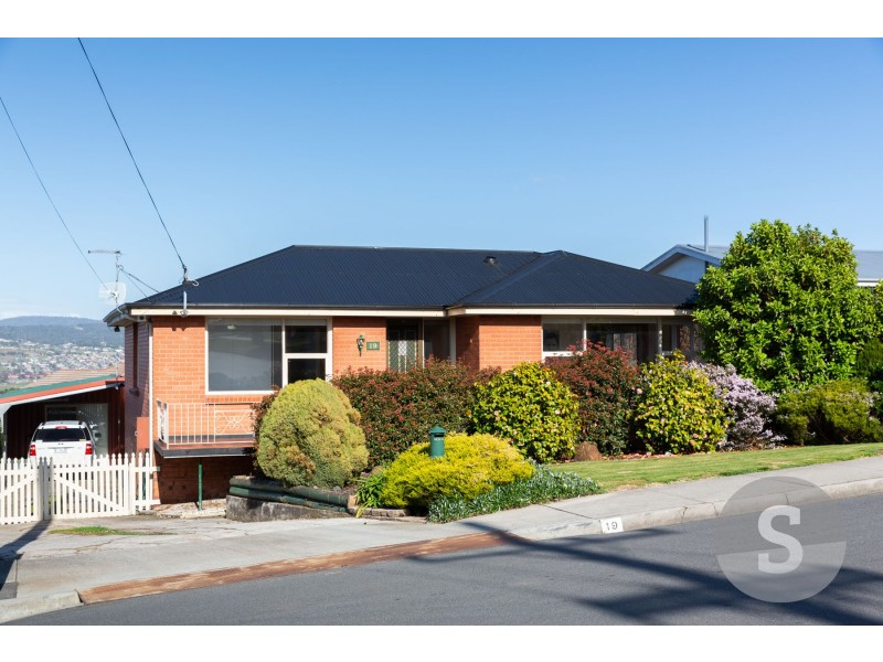 19 Egan Street, Newnham TAS 7248