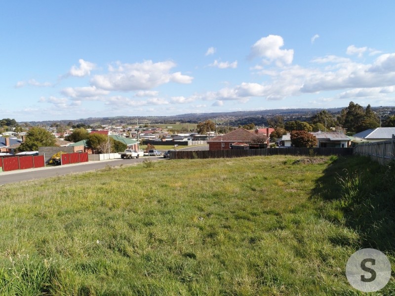 1 Regnans Close, St Leonards TAS 7250