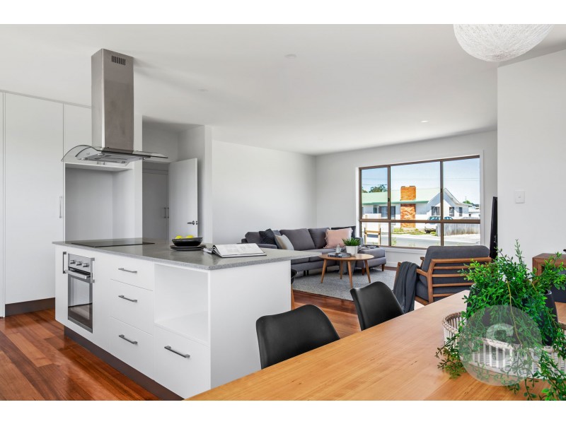 1/9 Vale Street, Prospect Vale TAS 7250