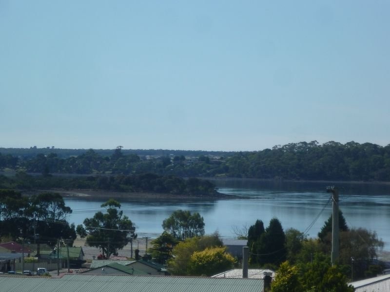 8 Cosgrove Court, Beauty Point TAS 7270