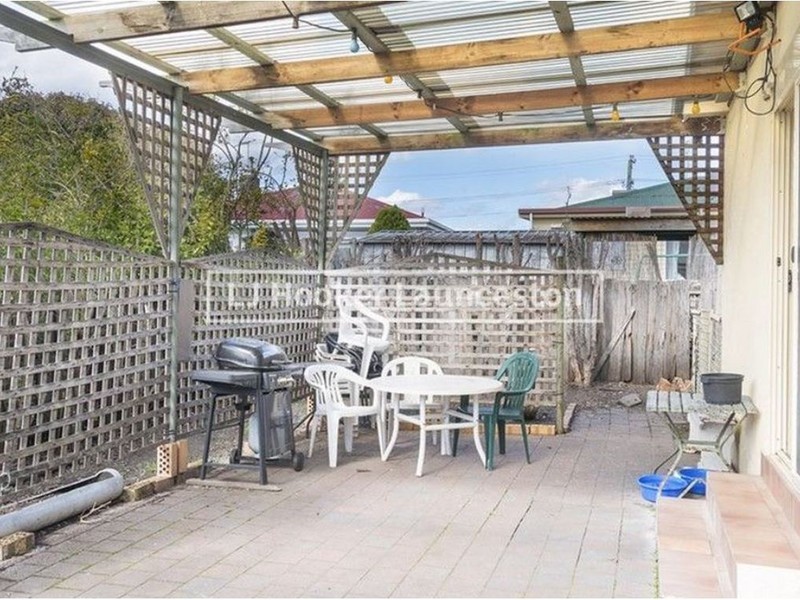 2 Truscott Grove, Mowbray TAS 7248