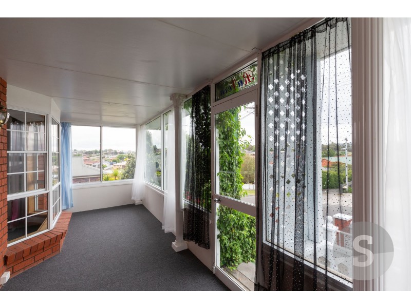 8 Summer Rise, Summerhill TAS 7250