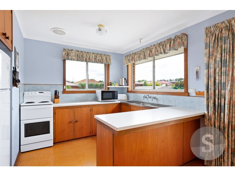 4 Commodore Drive, Newnham TAS 7248