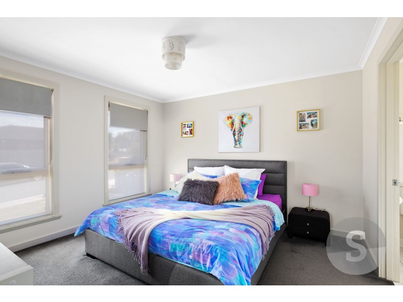 17 Dafnis Drive, Newnham TAS 7248