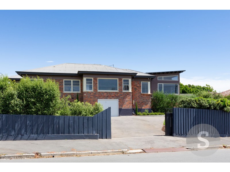 11 Riverdale Grove, Newstead TAS 7250