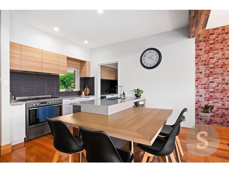 11 Riverdale Grove, Newstead TAS 7250