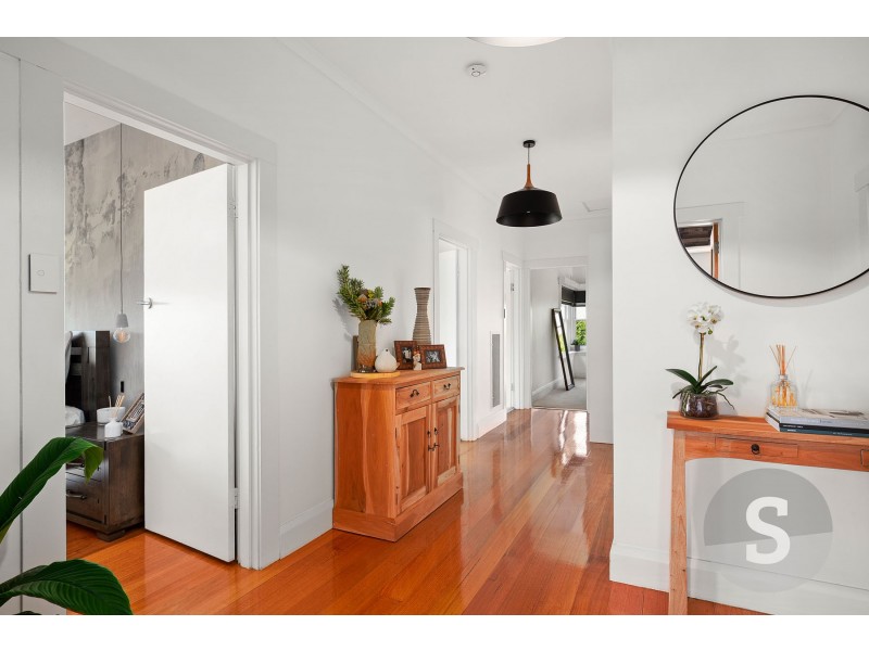 11 Riverdale Grove, Newstead TAS 7250