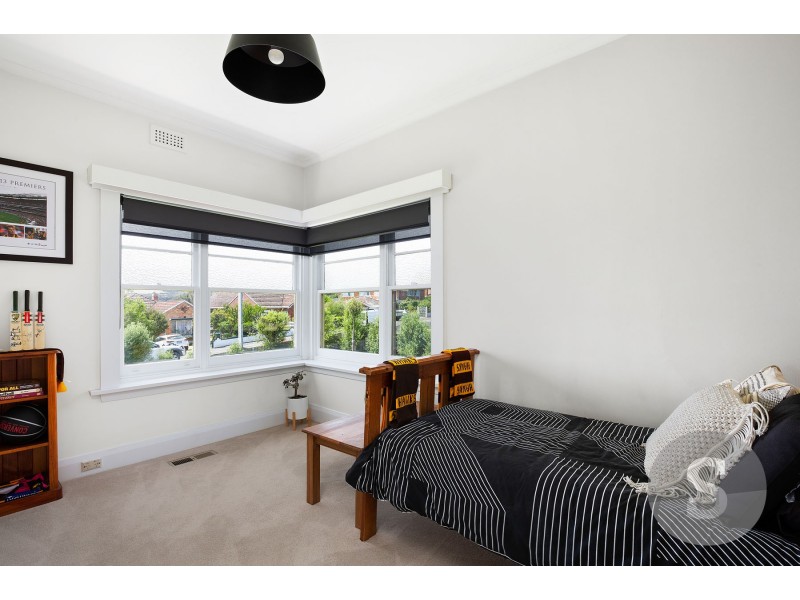 11 Riverdale Grove, Newstead TAS 7250