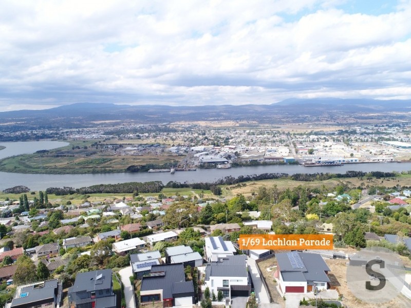 1/69 Lachlan Parade, Trevallyn TAS 7250