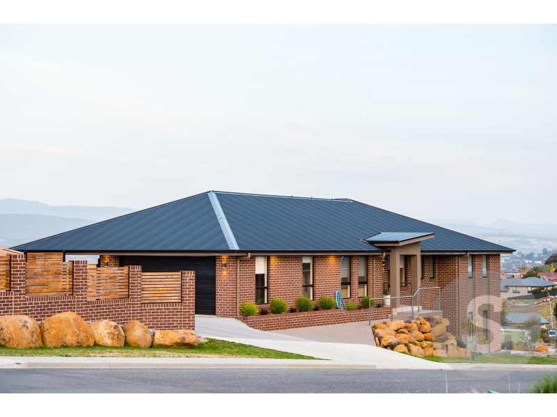 32 Balmoral Avenue, Riverside TAS 7250