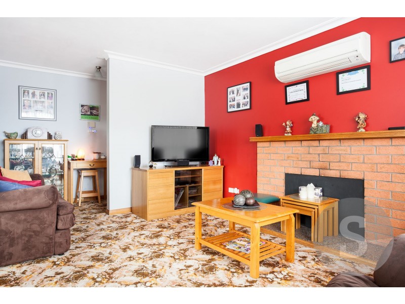 1 Tompsons Lane, Newnham TAS 7248