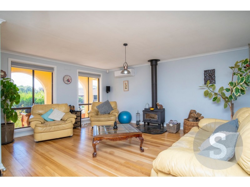 6 Mallard Place, Newnham TAS 7248