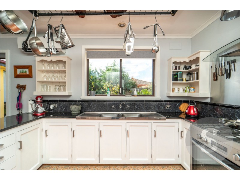 6 Mallard Place, Newnham TAS 7248