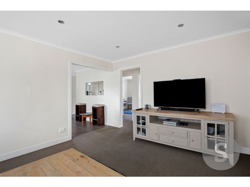 19 Sturt Crescent, Mayfield TAS 7248