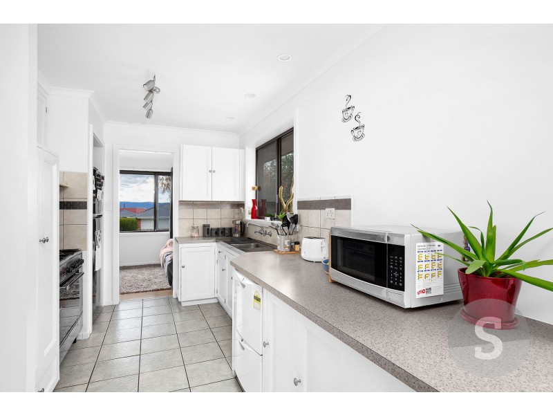 16 Burrows Street, Prospect Vale TAS 7250