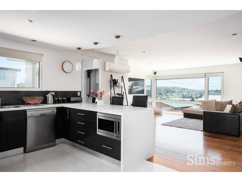 16 Highgate, Youngtown TAS 7249