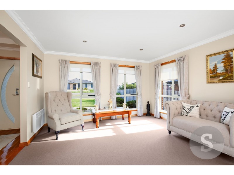82 Mount Stuart Drive, Newnham TAS 7248
