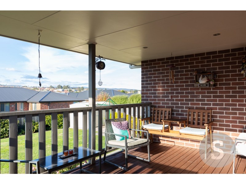 82 Mount Stuart Drive, Newnham TAS 7248