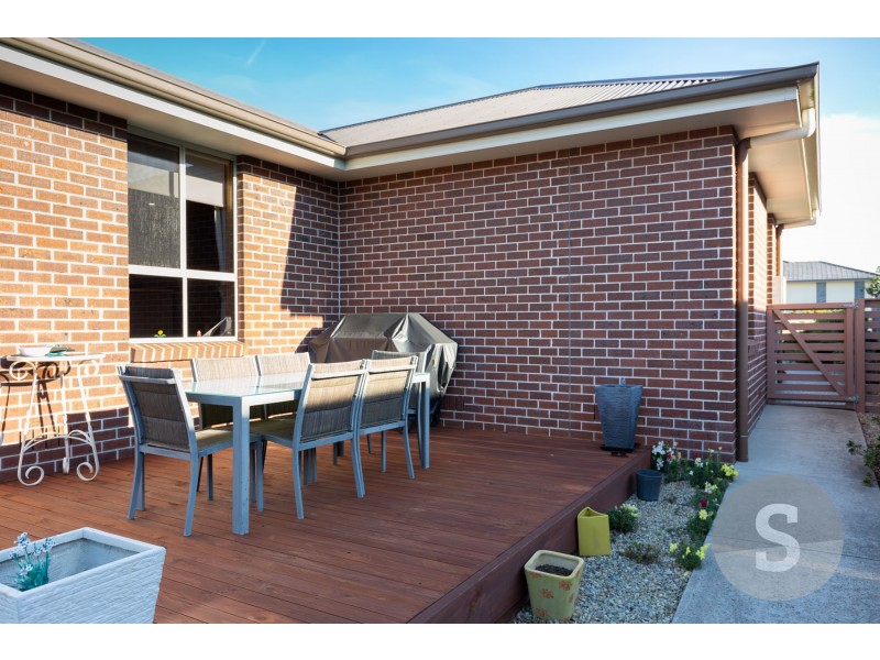 82 Mount Stuart Drive, Newnham TAS 7248