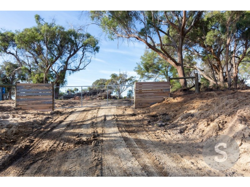 61 Fannys Bay Road, Lulworth TAS 7252