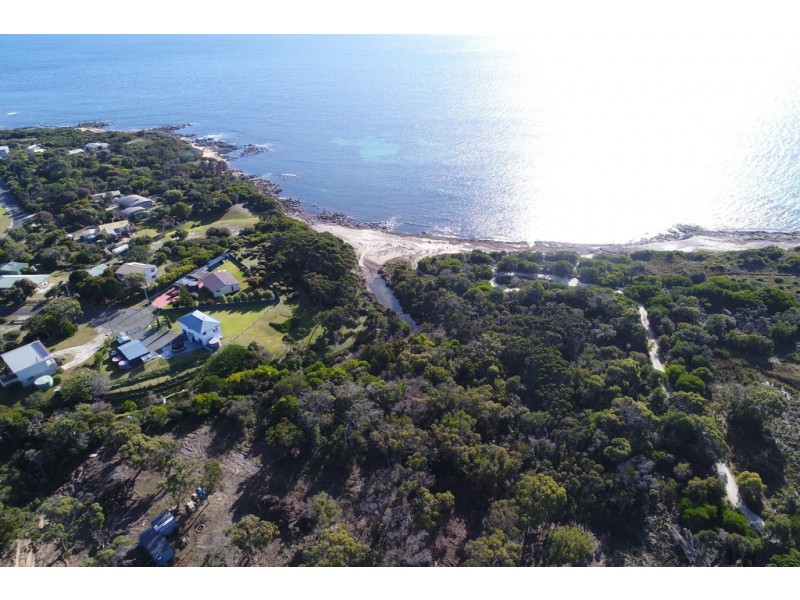 61 Fannys Bay Road, Lulworth TAS 7252