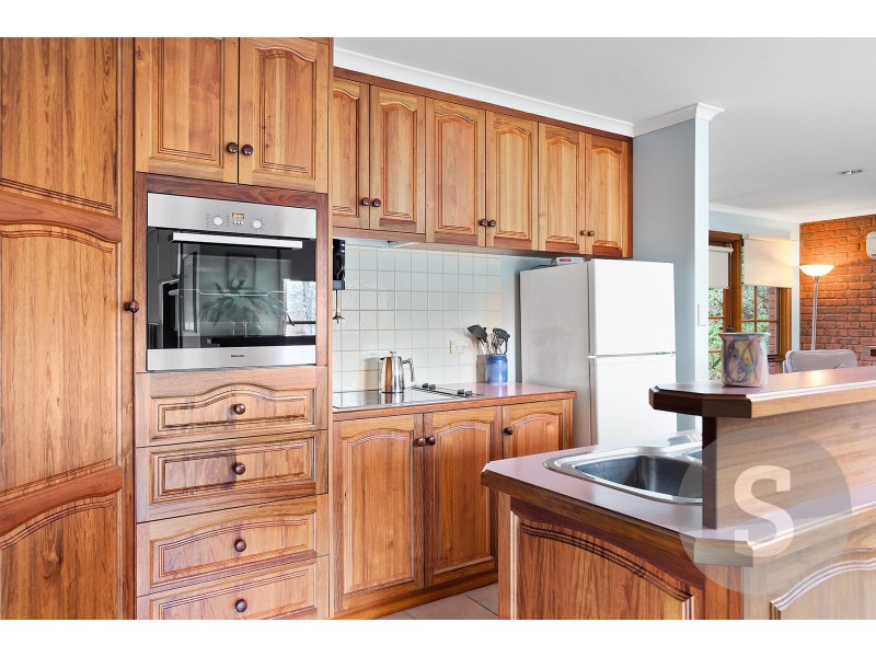 7 Rajee Place, Norwood TAS 7250