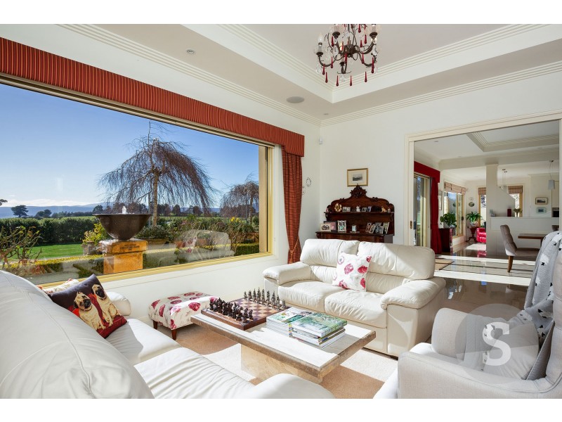 713 Hobart Road, Breadalbane TAS 7258