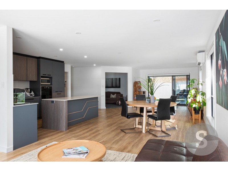 12 Aram Place, Newstead TAS 7250