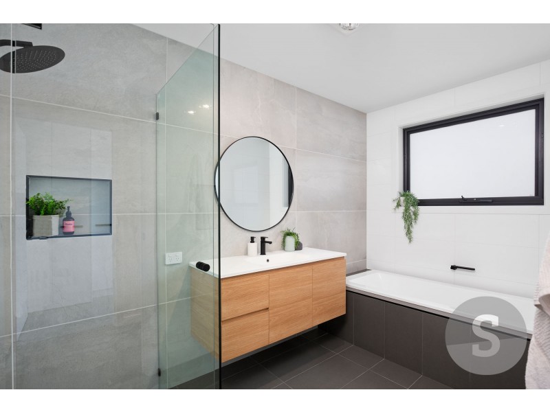 12 Aram Place, Newstead TAS 7250