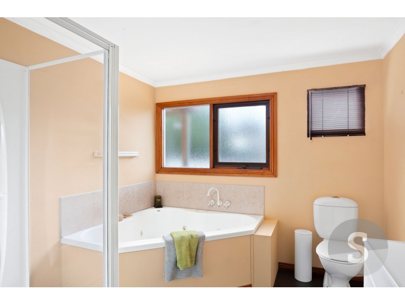 52 Connaught Crescent, West Launceston TAS 7250