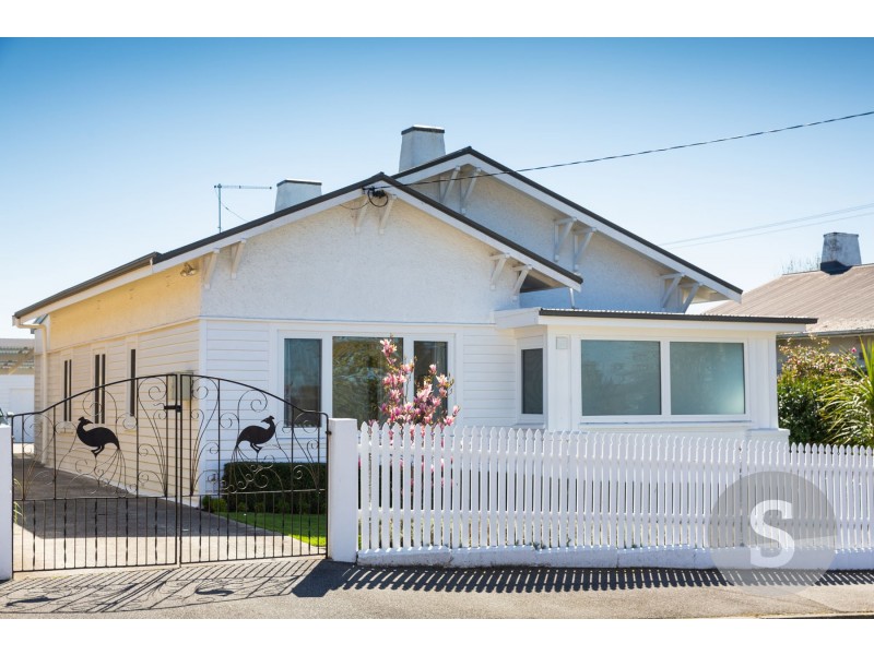 6 Belhaven Crescent, Newstead TAS 7250