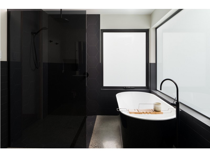 100 Sanwae Drive, Swan Bay TAS 7252