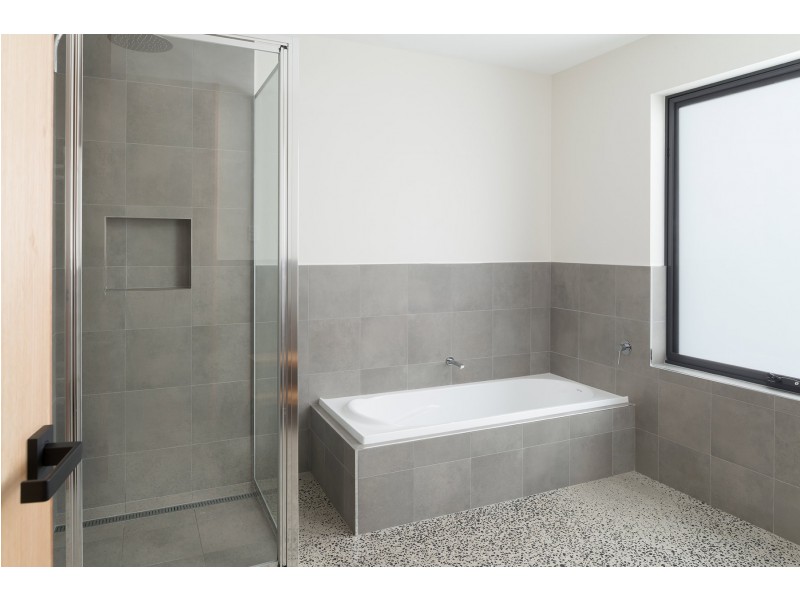 100 Sanwae Drive, Swan Bay TAS 7252