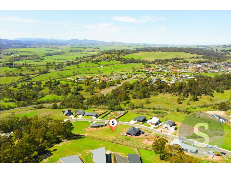 13 Deek Street, Kings Meadows TAS 7249